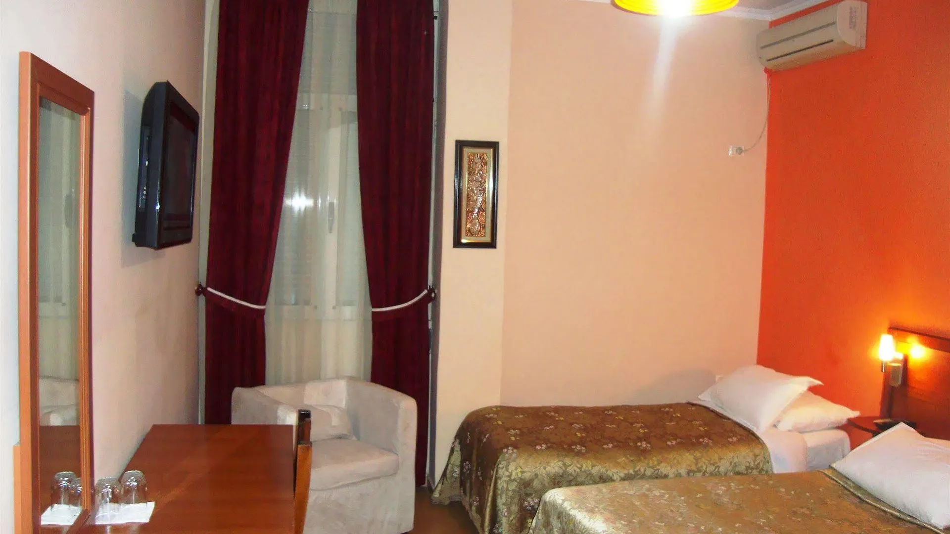 Hotel Nobel Tirana