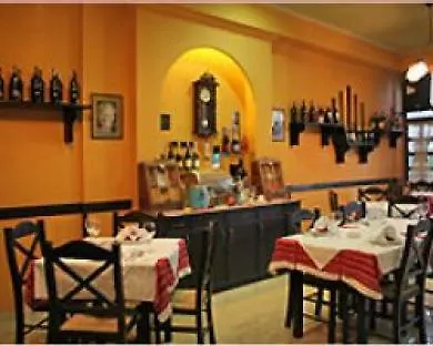 Hotel Nobel Tiran 3*,  Arnavutluk