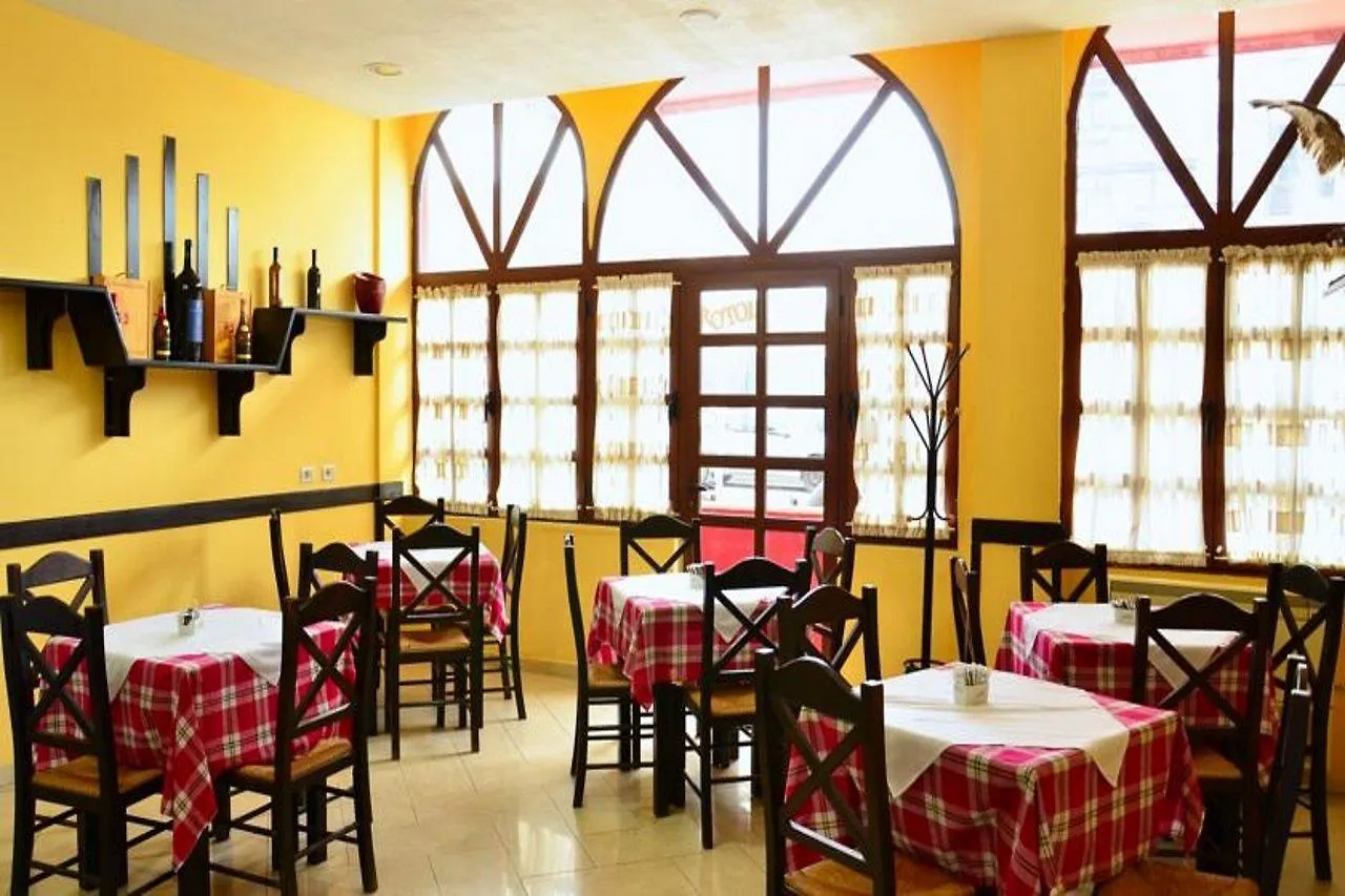 Hotel Nobel Tiran